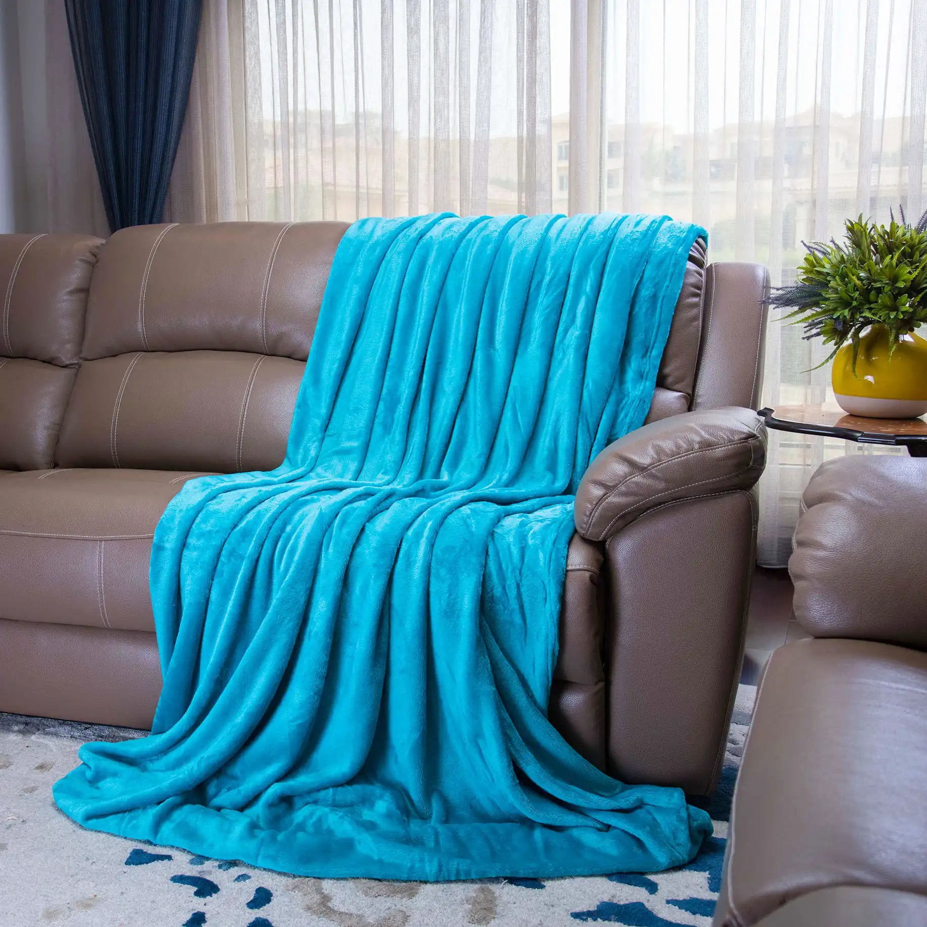 Microfiber Blanket (130 cm x 180 cm )