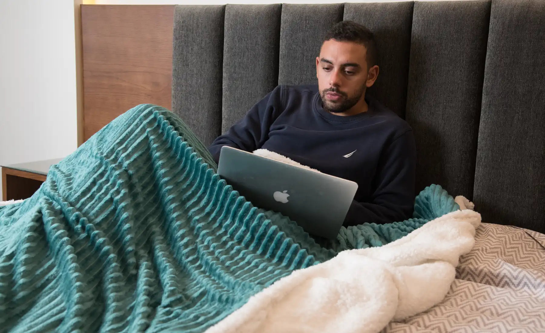 Striped Double Side Fleece/Sherpa Blanket (220 x 240)