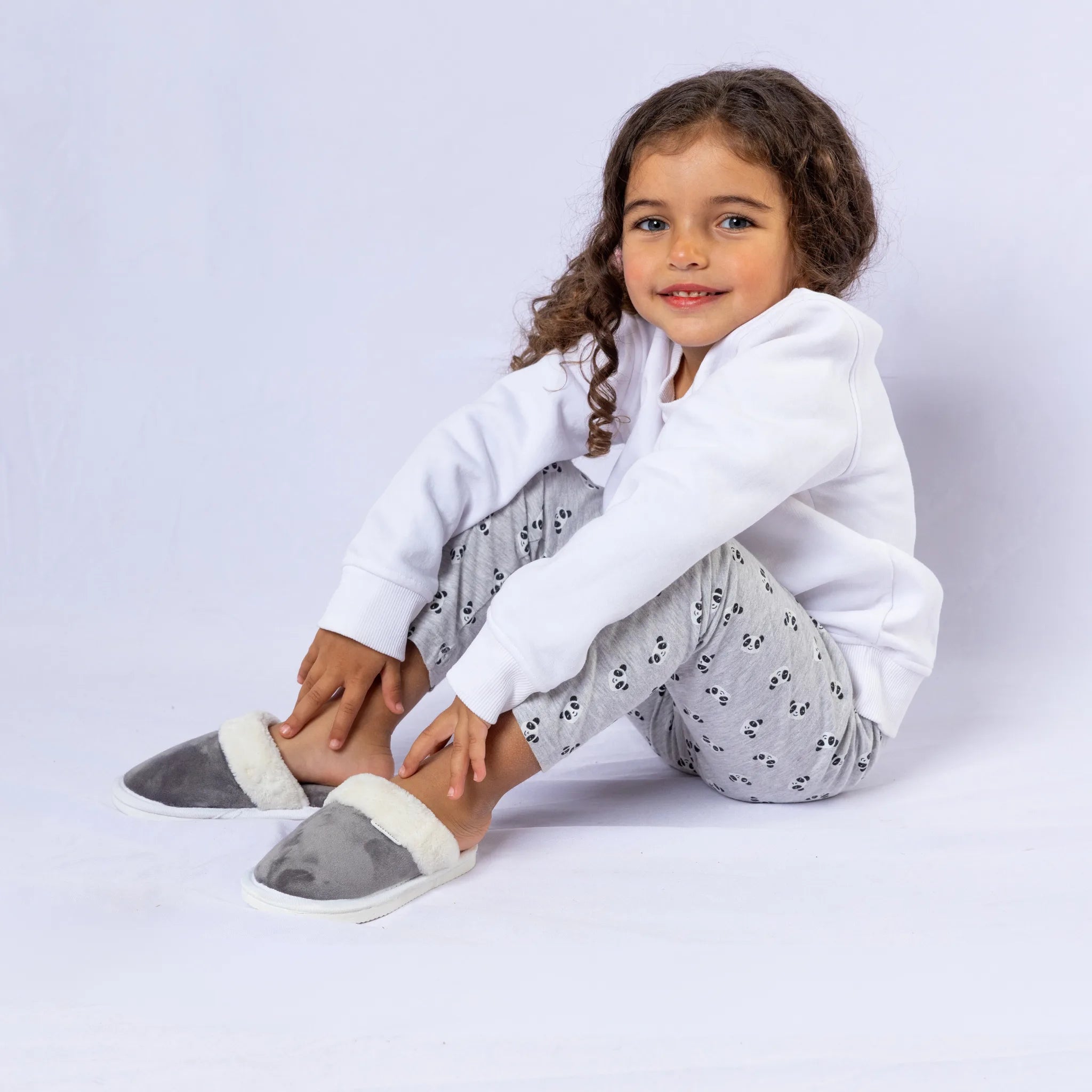 شبشب شتوي بفرو - أطفالي